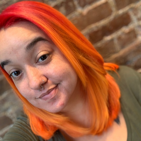 Meet your Posher, Toni aka Faith. - Picture 3 of 4